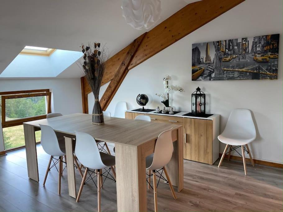 Appartement Lumineux Avec Vue Sur Les Montagnes Morbier Εξωτερικό φωτογραφία